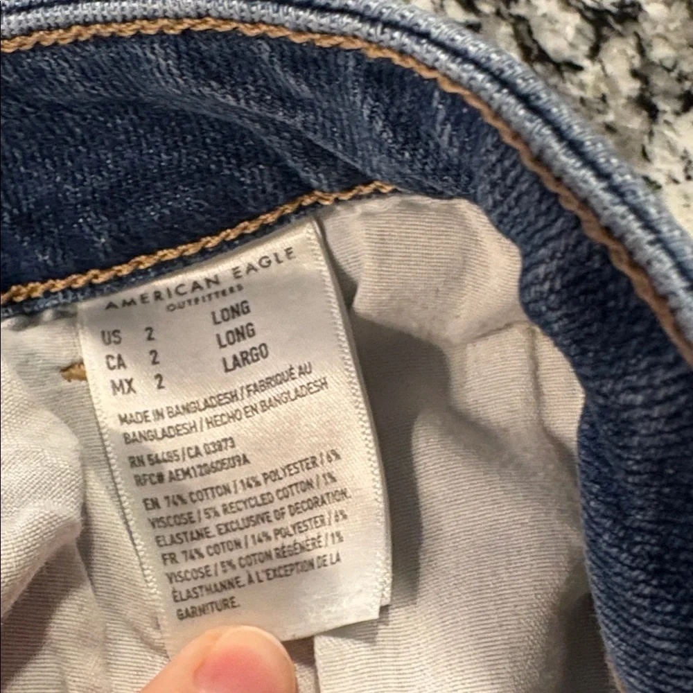 American Eagle Size 2 Long stretch